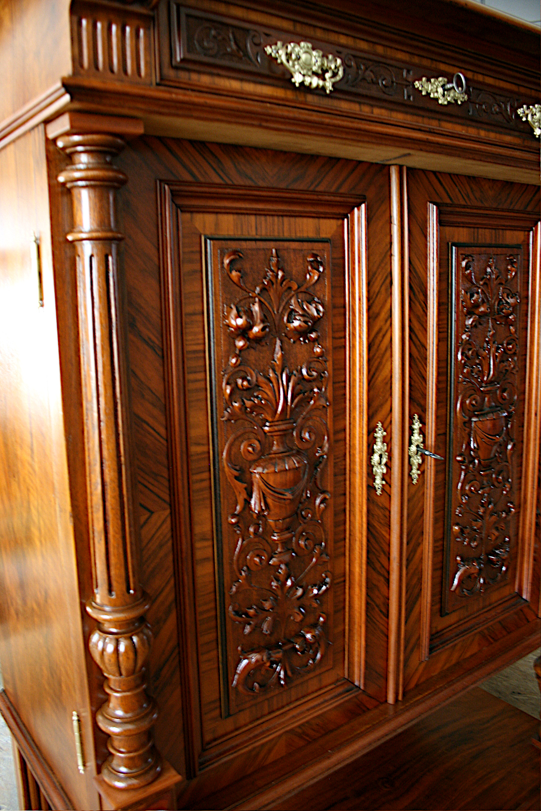 Gruenderzeit Aufsatzvertiko