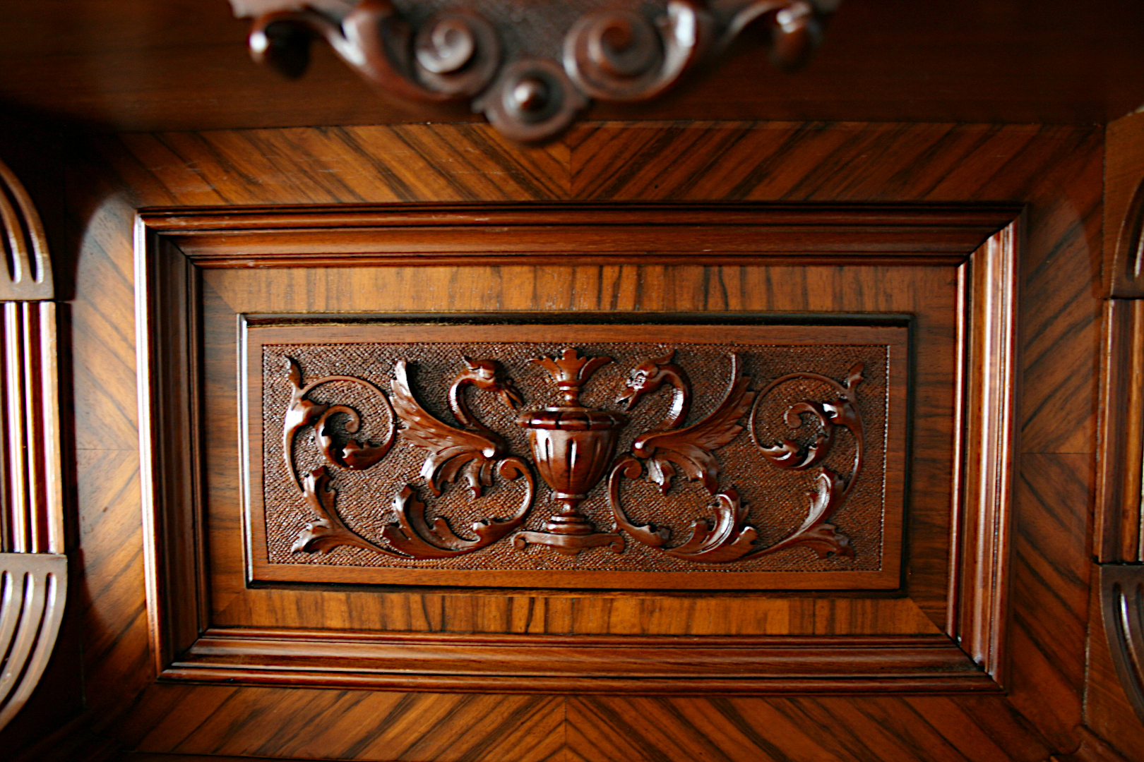 Gruenderzeit Aufsatzvertiko Gruenderzeit Aufsatzvertiko